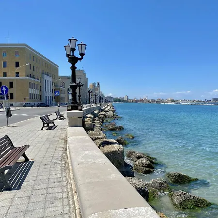 Alojamento de Acomodação e Pequeno-almoço Sea&sky Bari